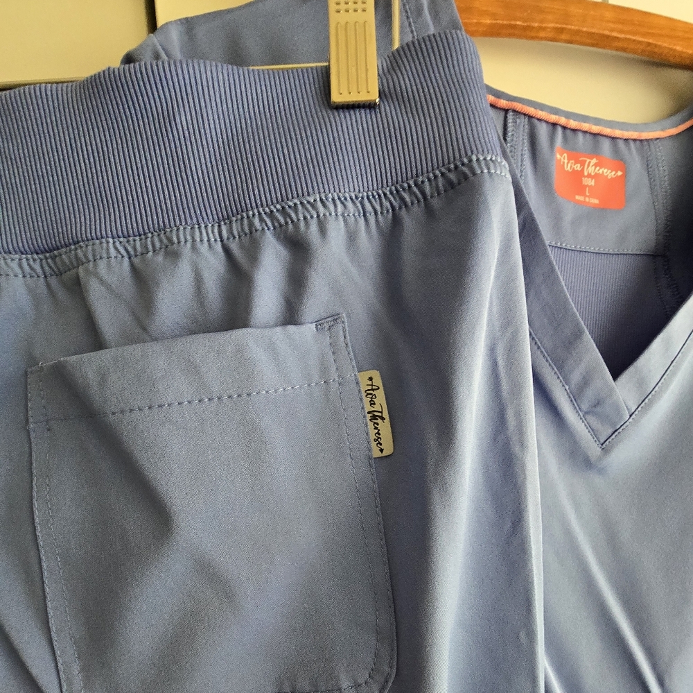 Nice-Ava Theresa brand 'GREY' Scrub Set